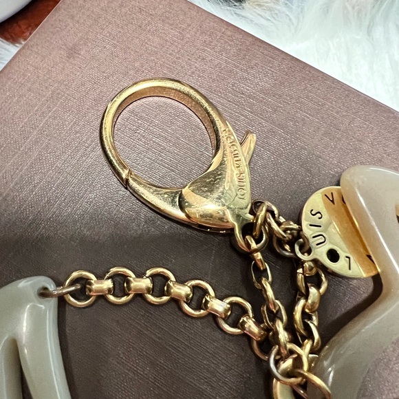 Louis Vuitton Women's Keychain/Bag Charm Beige Brown Gold with Box & Dust Bag - Picture 7 of 17